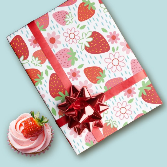 Papel De Regalo Dulce de fresa dulce (Cute berry sweet strawberry pattern birthday wrapping paper.)