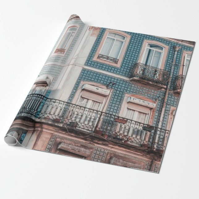 PAPEL DE REGALO EDIFICIO DE CONCRETO BLANCO Y AZUL (Desenrollado)