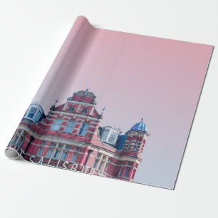 PAPEL DE REGALO EL EDIFICIO SALISBURIO BAJO CIELOS ROJOS