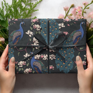 Papel De Regalo El pavo real azul y la fauna negra de Magnolia