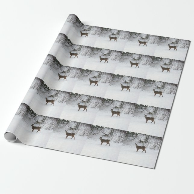 Papel De Regalo El venado de pie en nieve (Desenrollado)