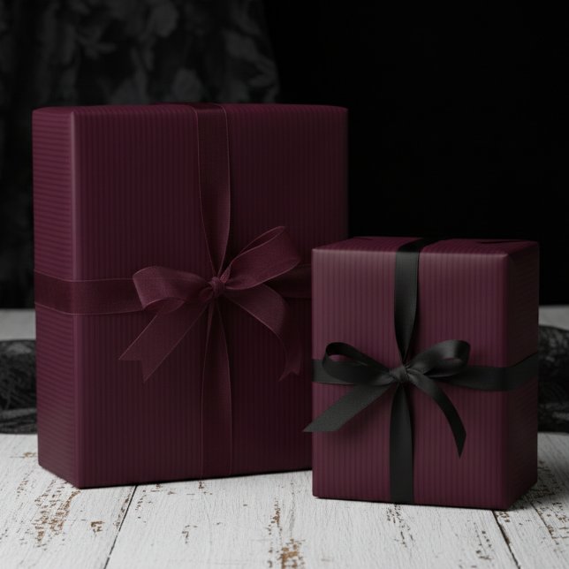 Papel De Regalo Elegant Burgundy on Burgundy Pinstripes (Elegant and Sophisticated Gothic Burgundy on Burgundy Pinstriped Wrapping Paper for Gothic Wedding)