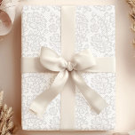 Papel De Regalo Elegante Boda de encaje de Moda gris vintage<br><div class="desc">Eleva tus regalos de boda con este sofisticado papel de envolvimiento de encajes grises. Con un intrincado patrón de encaje en un interminable tono gris, este diseño exuberante de elegancia y encanto. Perfecto para añadir un toque de romanticismo vintage a sus regalos de boda, este papel de envoltura hará que...</div>