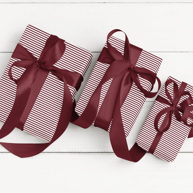 Papel De Regalo Elegante Borgoña delgada a rayas (Elegant Thin Striped Wrapping Paper with Burgundy and White Lines. Chic Fall Color. Moody Gift Wrap.)
