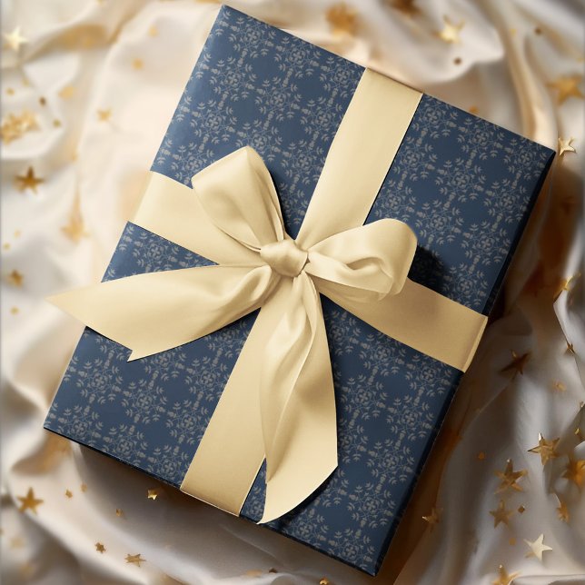 Papel De Regalo Elegante reloj azul de la marina clásica de vacaci (Navy blue silver snowflake pattern gift wrapping)