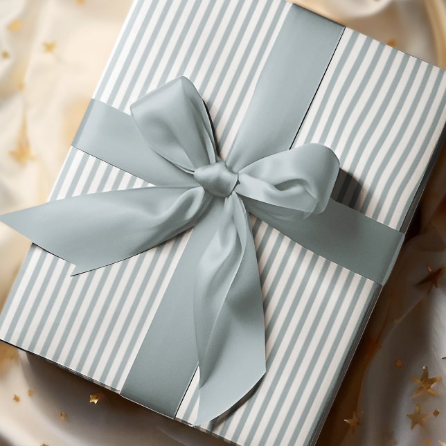 Papel De Regalo Elegantes franjas finas azules y blancas (Elegant Striped Wrapping in French Blue & White. Chic & Timeless. For All Occasions and  All Ages.)