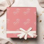Papel De Regalo Engranaje de coral de color sólido - Favores de Mr<br><div class="desc">Un bonito color con fuentes de moda hace una pieza de declaración para un favor de recepción. Esto sería perfecto para recepciones y fiestas de aniversario. Los elementos son más fáciles de personalizar cuando se reemplazan primero todo el texto y las fotos. Si su arte todavía necesita ser ajustado, haga...</div>