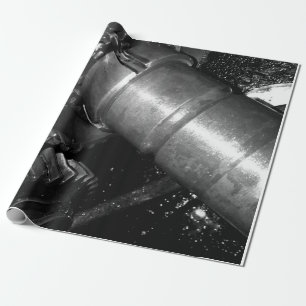 Papel De Regalo Engranajes. Industrial, negra y blanca