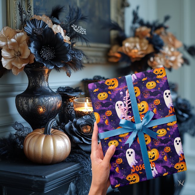 Papel De Regalo Escandaloso regalo de Halloween con nombre persona (Subido por el creador)