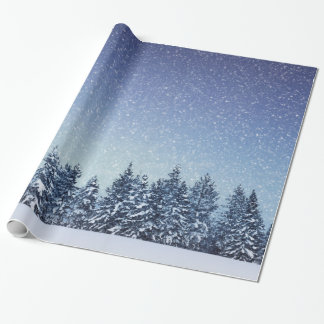 Papel De Regalo Escena congelada del bosque del invierno de la