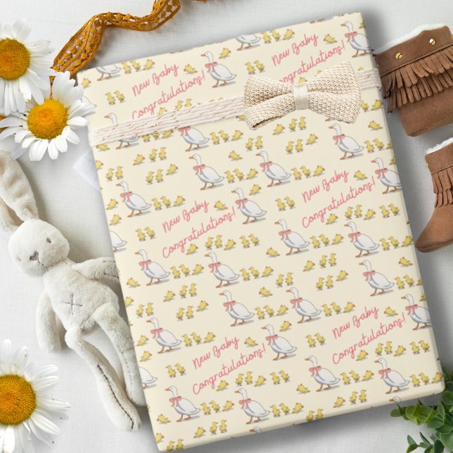 Papel De Regalo Extraordinaria celebración del Recién nacido amari (Whimsical Yellow Ducky New Baby Celebration Wrapping Paper)