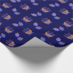 Papel De Regalo Feliz Hanukkah. Menorah y Dreidels Gift<br><div class="desc">Feliz Hanukkah. Menorah y Dreidels diseñan papel de envolver de regalo. Tarjetas y regalos coincidentes disponibles en la categoría Festividades Judías / Hanukkah de nuestra tienda.</div>