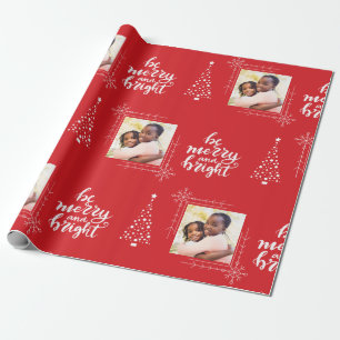 Papel De Regalo Feliz Y Brillante Con Un Navidad Rojo Fotográfico