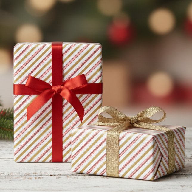 Papel De Regalo Festive Red and Gold Christmas Candy Cane Stripes  ( Modern Elegant Red and Gold Chic Christmas Wrapping Paper. Trendy Candy Cane Striped Xmas Pattern)