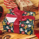 Papel De Regalo Festividad Dark Green Christmas Tree Gingerbread<br><div class="desc">Un patrón estético de Navidades con hombres de pan de jengibre,  árboles de Navidad,  hojas festivas,  bayas y campanas de Navidades con los colores verde oscuro,  oro,  rojo y blanco.</div>