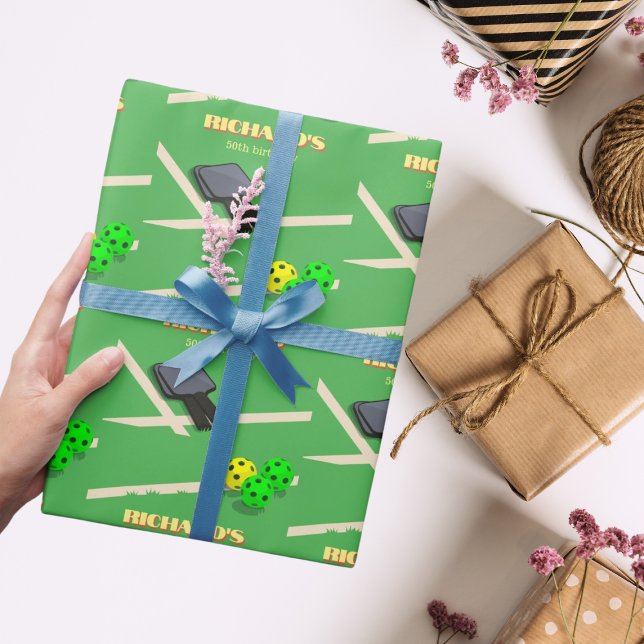 Papel De Regalo Fiesta de cumpleaños con temas de pelota para depo (Subido por el creador)