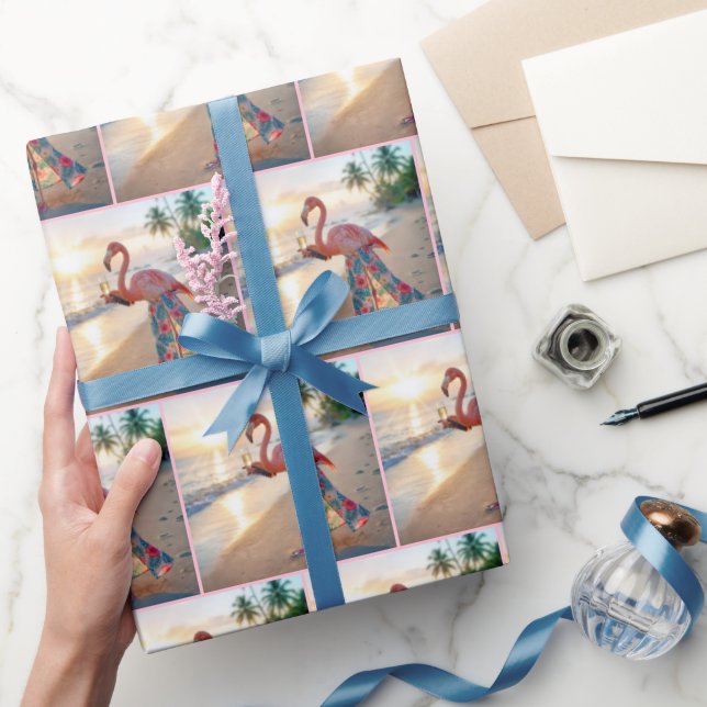 Papel De Regalo Flamenco con Falda sosteniendo una Copa de Champán (Regalar)