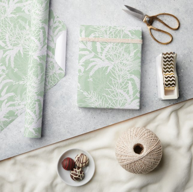 Papel De Regalo Flores blancas en verde claro. (Artesanía)