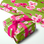 Papel De Regalo Flores de cerezo rosado en verde de Chartreuse<br><div class="desc">¡Este espectáculo de diseño de parada merece ser frontal y central! Esta colección es una oda a nuestras flores de cerezo favoritas en Kioto,  Japón. La combinación verde y rosa es muy atractiva. Úsalo para las fiestas,  cumpleaños,  aniversarios,  úsalo porque es lunes; ¡todo es apropiado y comprensible!</div>
