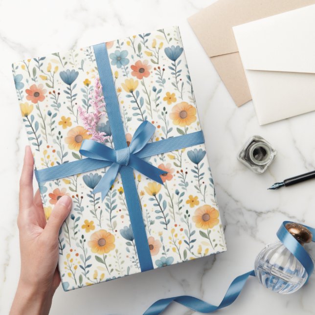 Papel De Regalo Flores silvestres de primavera sobre blanco apagad (Regalar)