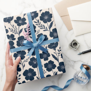 Papel De Regalo Flores silvestres monocromas limpias en azul marin