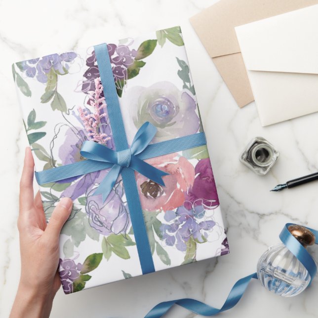 Papel De Regalo Fondo blanco de Rosas rosados púrpura (Regalar)