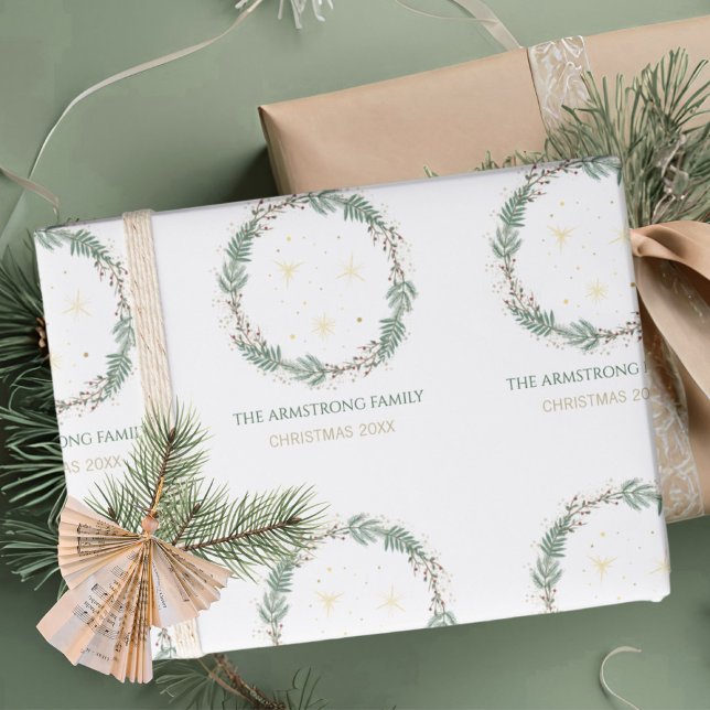 Papel De Regalo Forest Green Gold Stars Christmas Family Name (Forest Green Gold Stars Christmas Family Name Wrapping Paper ©Susanne Sachers - Sunny Mind 🌞)