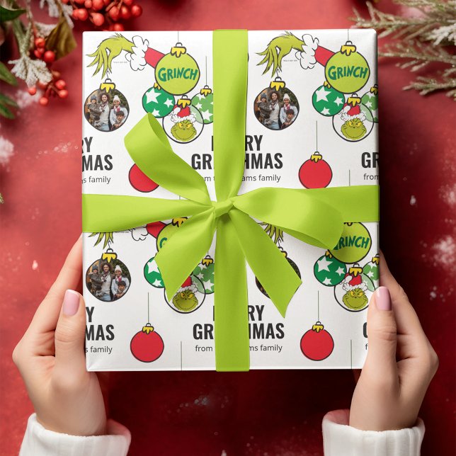 Papel De Regalo Foto de familia personalizar - Grinch con ornament (Wrapped gift)