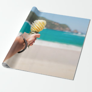 Papel De Regalo Fotografía selectiva de la persona que sostiene fr