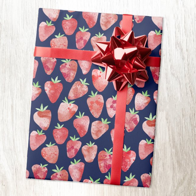 Papel De Regalo Fresa acuarela Marina Azul (Watercolor strawberry pattern on a dark navy blue background on gift wrapping paper roll)