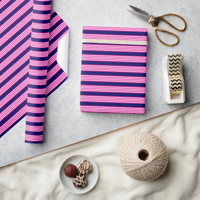 Papel De Regalo Fuchsia y cinco rayas blancas con azul (Artesanía)