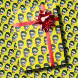 Papel De Regalo Funny Personalizado Face Photo Head<br><div class="desc">Divertido Personalizado Face Photo Head Wrapping Paper, Reemplaza la cara con tu foto favorita (asegúrate de recortar tanto a la cara como sea posible y usa una aplicación para eliminar el fondo) y personaliza este divertido papel de envolver navideño para Navidades con tu hijo, esposo o novio! También una sorpresa...</div>