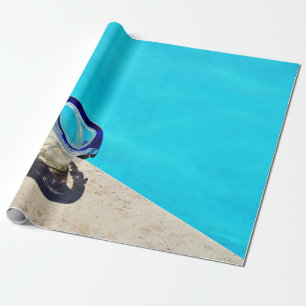 Papel De Regalo Gafas de natación con marcos azules cerca de la pi