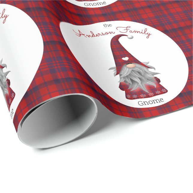 Papel De Regalo Gnome de Navidades de nombre de familia rústica (Esquina del rollo)