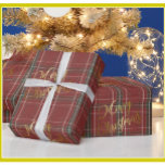 Papel De Regalo Gold Merry Christmas Red Green Plain<br><div class="desc">Y un único y especial envolvimiento de regalo — La Navidad de los cerezos de oro cantando sobre la Placa Roja y Verde. ¡Diviértase envolviendo! Si tiene alguna pregunta de diseño o una solicitud especial,  envíe un correo electrónico a: charmdesignstudio@rcn.com</div>