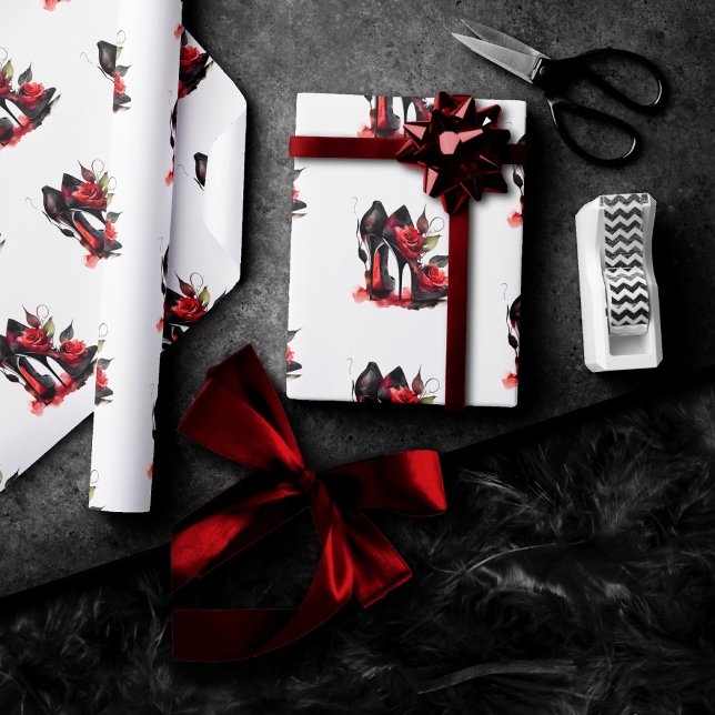 Papel De Regalo Gótico Fashionista Rojo abajo Stilettos con Rosas (Subido por el creador)