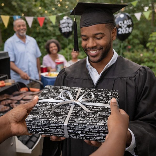 Papel De Regalo Graduación en blanco y negro de Word Collage (Subido por el creador)