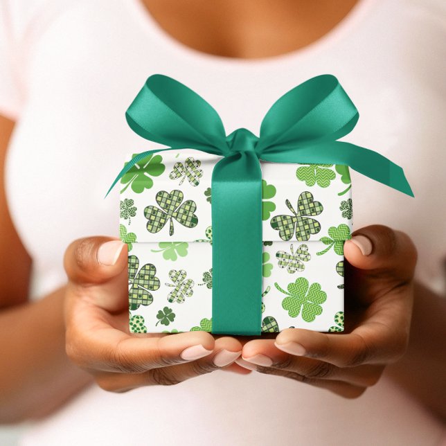 Papel De Regalo Green Shamrock Clover San Patrick's Day (Subido por el creador)