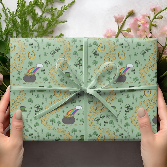 Papel De Regalo Green St. Patrick's Day Leprechaun Pot of Gold (St Patrick's Hand-Drawn Design in Black Ink. Pot of Gold, Shamrocks, Green Clovers, Horseshoe, Coins)