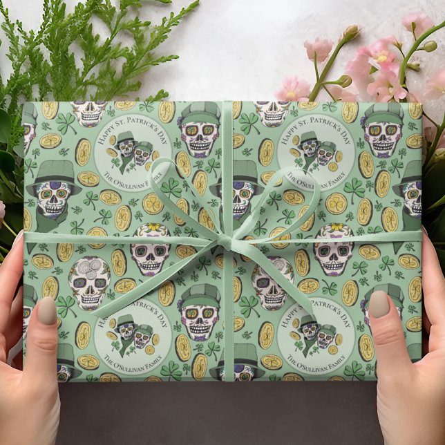 Papel De Regalo Green St Patrick's Day Personalizado irlandés del  (Custom St Patrick's Hand-Drawn Design in Black Ink. Irish Sugar Skulls Dressed in Hats & Scarves. )
