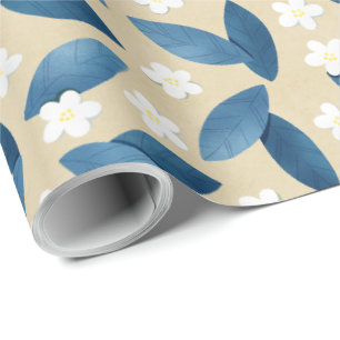 Papel De Regalo Hojas azules y flores blancas de fondo beige