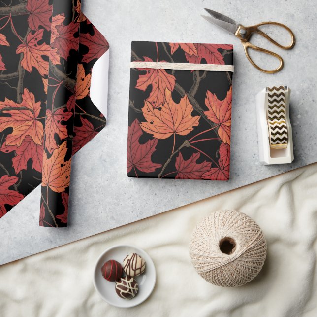 Papel De Regalo Hojas rojas de arce de otoño sobre negro (Artesanía)