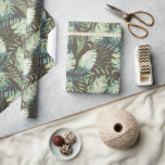 Papel De Regalo Hojas verdes tropicales marrones<br><div class="desc">Hojas verdes tropicales marrones</div>