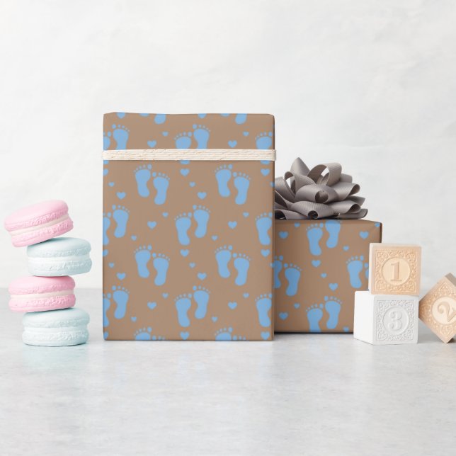 Papel De Regalo Huellas de bebé azules en marrón (Baby Shower)