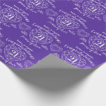Papel De Regalo Iolite boda aniversario 21 años de amor morado<br><div class="desc">Iolita celebra 21 años de amor aniversario de papel de envoltura púrpura. Sencillo contorno de efecto de piedra cardíaca línea gráficos de arte púrpura y blanco 21er Aniversario Boda papel envolvente. Personalizar con sus propios nombres de veintiún bodas de aniversario y matrimonio de y a dos años. El 21er aniversario...</div>