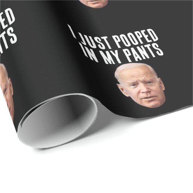 PAPEL DE REGALO JOE BIDEN POOPED PANTS FUNNY (Esquina del rollo)