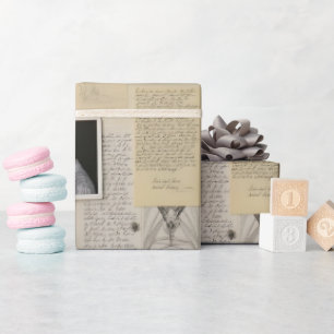 Papel De Regalo Junta de Investigación con fotografías y notas