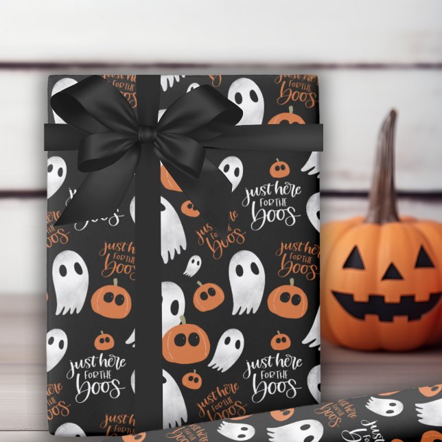 Papel De Regalo Justo Aquí Para Los Boos De Halloween Agradable Y  (Just Here For The Boos Cute And Festive Halloween Wrapping Paper)