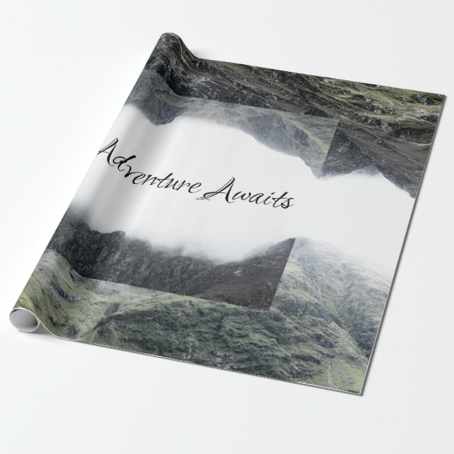 Papel De Regalo La aventura aguarda (Desenrollado)