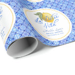 Papel De Regalo La Dolce Vita Ducha Bridal Personalizada<br><div class="desc">Un patrón repetido "La Dolce Vita" en un guión elegante sobre un limón acuarela delicado sobre un fondo de baldosas mediterráneas. Personalice la plantilla con un nombre,  título del evento y fecha para crear el papel de ajuste del personalizado que seguramente impresionará. © Kimbellished,  LLC</div>